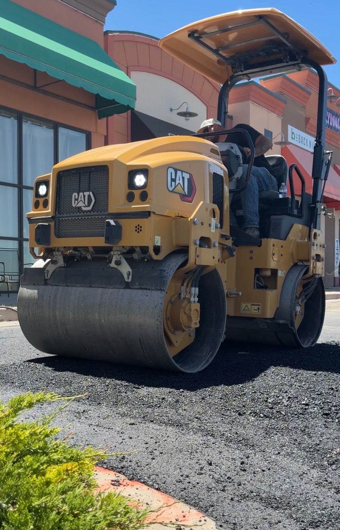 Difference Between Asphalt Paving And Sealcoating